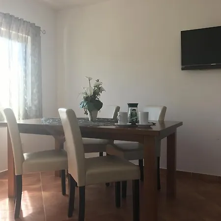 Miljak * 法扎纳